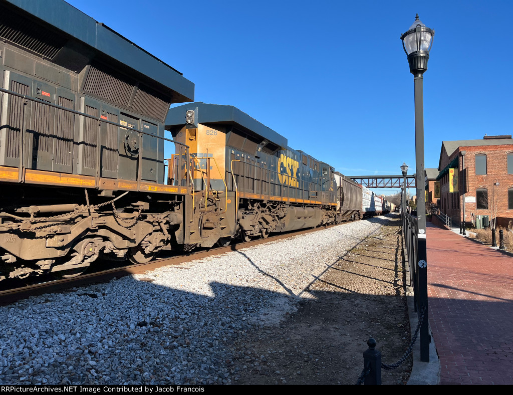 CSX 826